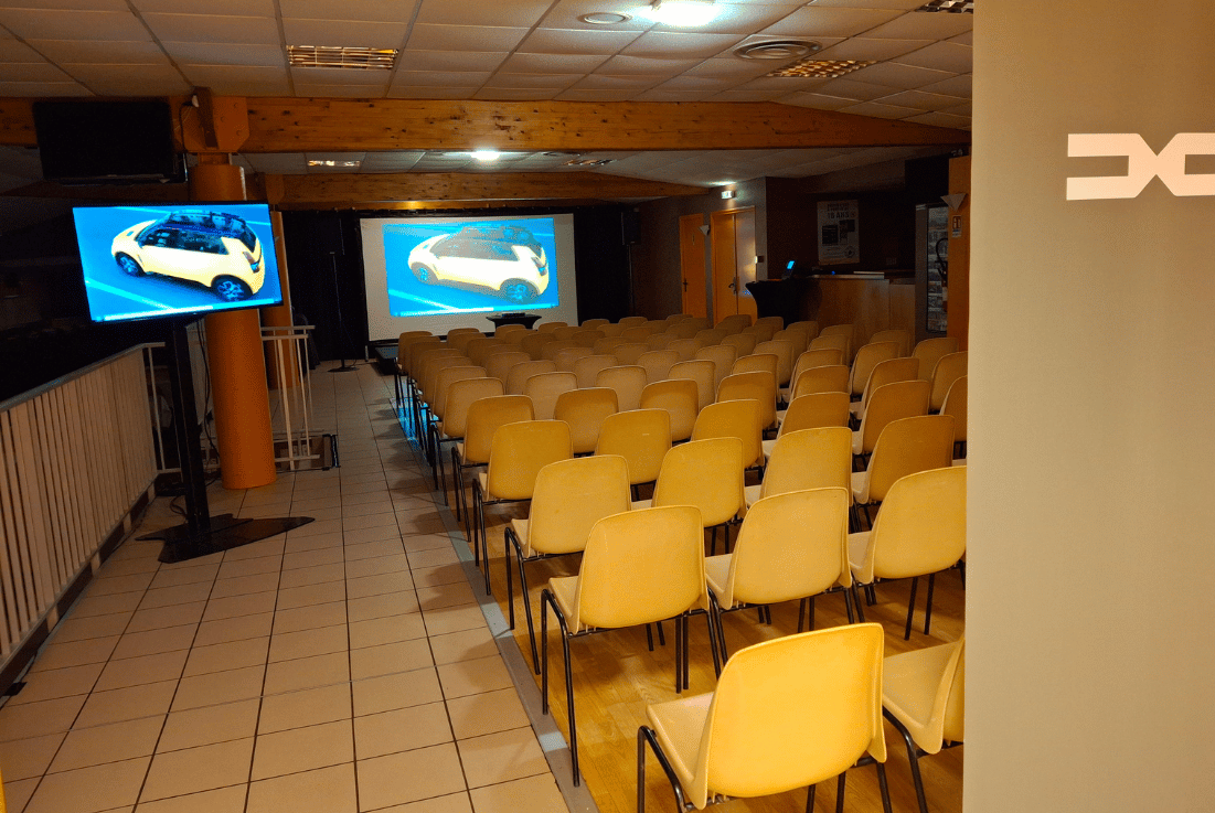 Hippodrome Maure de Bretagne - salle panoramique